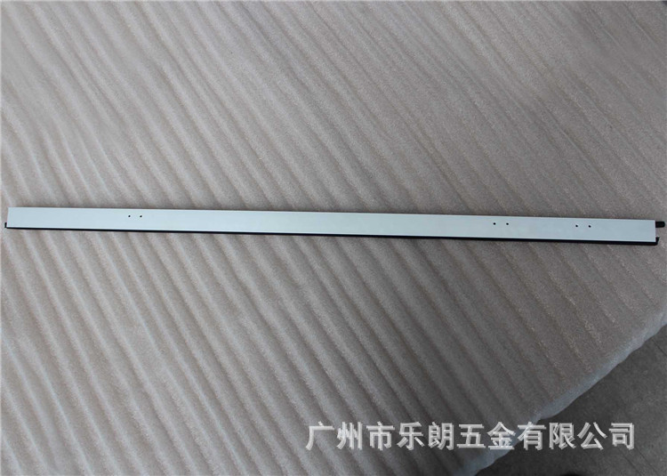 草莓视频在线免费下载草莓视频黄片RDA-31 門底防塵器