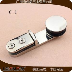 草莓视频在线免费下载淋浴C係列